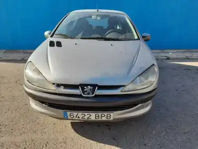 Véhicule à la ferraille PEUGEOT                                            206 VAN                                                                                                                                                                                                                                                    1.9 D                                                                                                                                                                                                                                                      de l'année 2001 alimenté WJY