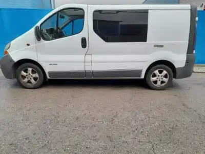 Veículo de Sucata renault trafic combi (ab 4.01) passenger authentique combi corto do ano 2005 alimentado f9q u7