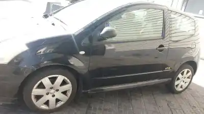 Véhicule à la ferraille citroen c2 vts de l'année 2004 alimenté nfu