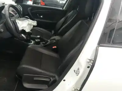 Здавання транспортного засобу renault megane iii sport tourer dynamique року 2009 потужний h4j700