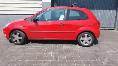 Sloopvoertuig ford fiesta (cbk) ghia van het jaar 2004 aangedreven fyjb