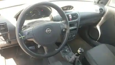 Veicolo di demolizione opel corsa c cosmo dell'anno 2005 alimentato z13dt