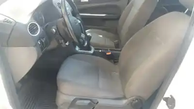 Veículo de Sucata ford focus berlina (cap) ambiente (d) do ano 2007 alimentado hhda