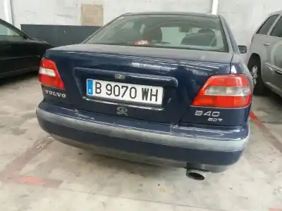Véhicule à la ferraille volvo s40 berlina 2.0 t de l'année 2000 alimenté b4204t2