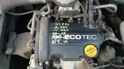 Veicolo di demolizione opel corsa c club dell'anno 2001 alimentato z10xe