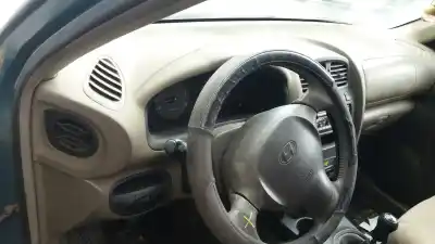 Veículo de Sucata hyundai santa fe (sm) 2.0 gls crdi 4x4 do ano 2002 alimentado d4ea