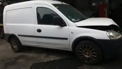 Sloopvoertuig opel combo familiar van het jaar 2008 aangedreven z13dtj