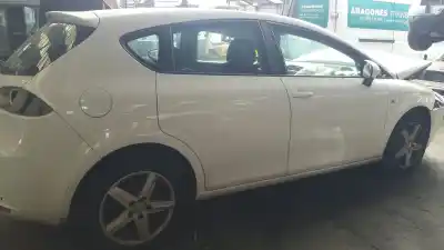 Veículo de Sucata seat leon (1p1) reference do ano 2010 alimentado cay