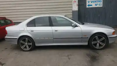 Veículo de Sucata bmw serie 5 berlina (e39) 525tds do ano 1997 alimentado 4t