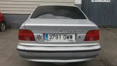 Veículo de Sucata bmw serie 5 berlina (e39) 525tds do ano 1997 alimentado 4t