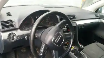 Scrapping Vehicle audi a4 berlina (8e) 2.0 tdi 16v (103kw) of the year 2006 powered bre