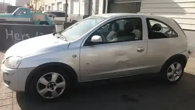 Veicolo di demolizione opel corsa c cosmo dell'anno 2004 alimentato z13dt