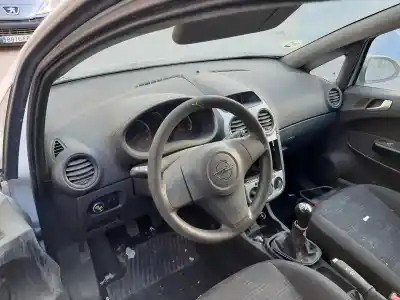 Sloopvoertuig opel corsa e expression van het jaar 2014 aangedreven a13dtc