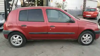 Veicolo di demolizione renault clio ii fase i (b/cbo) 1.9 d alize dell'anno 2000 alimentato f8q630