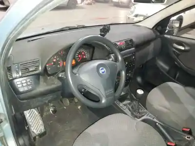 Scrapping Vehicle fiat stilo (192_) 1.6 16v (192_xb1a) of the year 2002 powered 182b6000