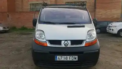 Veículo de Sucata RENAULT TRAFIC COMBI (AB 4.01) 6 - plazas (L2H1) acristalado parcial 2.9t Combi largo do ano 2006 alimentado F9Q760