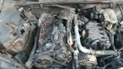 Veículo de Sucata audi a4 avant (8e) 2.0 do ano 2002 alimentado alt