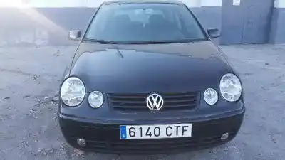 Vehículo de desguace VOLKSWAGEN POLO (9N1) Highline del año 2004 con motor ATD