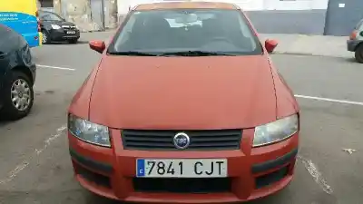 Scrapping Vehicle FIAT STILO (192_) 1.6 16V (192_XB1A) of the year 2003 powered 182B6000