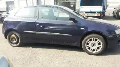 Sloopvoertuig fiat stilo van (192_) 1.9 jtd (192dxe1a) van het jaar 2002 aangedreven 192a1000