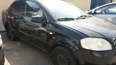 Veículo de Sucata chevrolet aveo ls do ano 2006 alimentado 