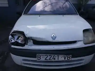Veículo de Sucata renault clio ii fase i (b/cbo) 1.2 do ano 1999 alimentado d7f720