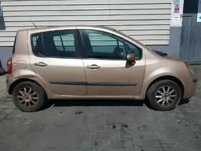 Veículo de Sucata renault modus confort dynamique do ano 2005 alimentado k4j780
