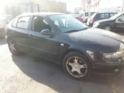 Sloopvoertuig seat leon (1m1) signo van het jaar 2004 aangedreven asz