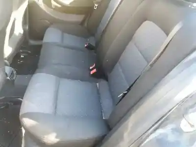 Sloopvoertuig seat leon (1m1) signo van het jaar 2004 aangedreven asz