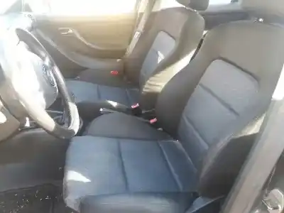 Sloopvoertuig seat leon (1m1) signo van het jaar 2004 aangedreven asz