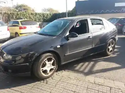 Sloopvoertuig seat leon (1m1) signo van het jaar 2004 aangedreven asz