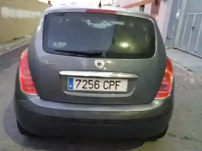 Veículo de Sucata lancia ypsilon (101) 1.2 8v do ano 2003 alimentado 188a4000