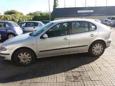 Здавання транспортного засобу seat leon (1m1) signo року 2000 потужний akl