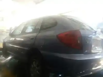 Veículo de Sucata kia rio ipanema berlina do ano 2005 alimentado a5d