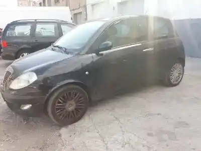 Veículo de Sucata lancia ypsilon (101) 1.3 16v multijet argento do ano 2005 alimentado 188a9000