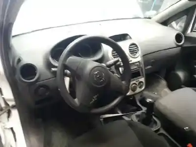 Veicolo di demolizione opel corsa d enjoy dell'anno 2007 alimentato z13dtj