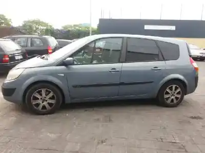 Veículo de Sucata renault scenic iii grand dynamique do ano 2005 alimentado f9q804