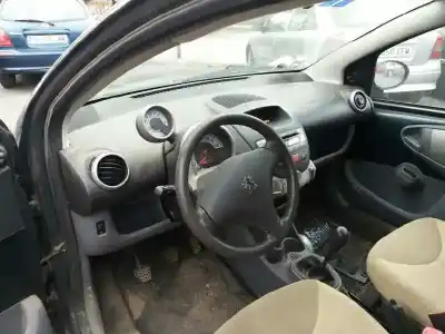 Veículo de Sucata peugeot 107 básico do ano 2008 alimentado cfa