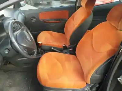 Veículo de Sucata citroen c2 sx do ano 2003 alimentado 8hx