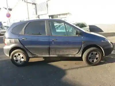 Scrapping Vehicle renault scenic (ja..) 1.9 dci authentique of the year 2001 powered f9qk7