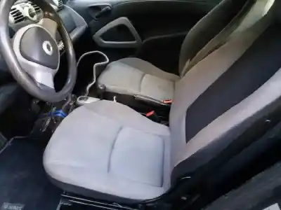 Veicolo di demolizione smart coupe fortwo coupe cdi dell'anno 2007 alimentato 