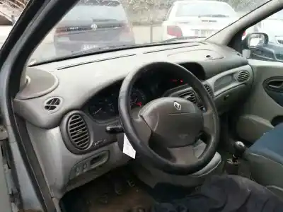 Здавання транспортного засобу renault megane i scenic (ja0) 1.9 d alize року 2005 потужний f8q