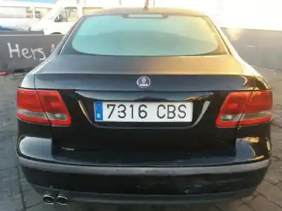 Veicolo di demolizione saab 9-3 berlina 2.2 s tid dell'anno 2002 alimentato d223l