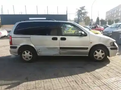 Sloopvoertuig opel sintra gls van het jaar 1996 aangedreven x22xe