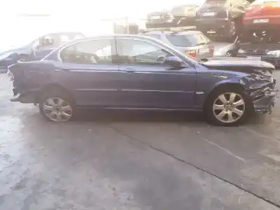 Vehicul casat jaguar x-type 3.0 v6 executive al anului 2004 alimentat wb