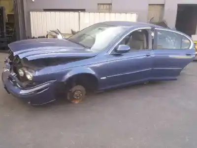 Vehicul casat jaguar x-type 3.0 v6 executive al anului 2004 alimentat wb