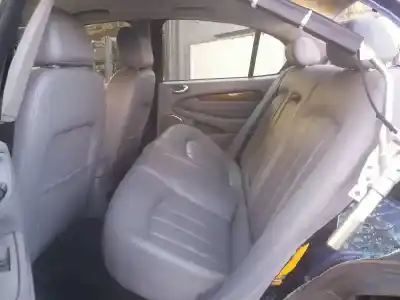 Vehicul casat jaguar x-type 3.0 v6 executive al anului 2004 alimentat wb