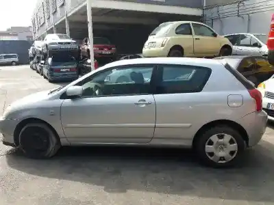 Veículo de Sucata toyota corolla (_e12_) 1.4 vvt-i (zze120_) do ano 2002 alimentado 4zzfe