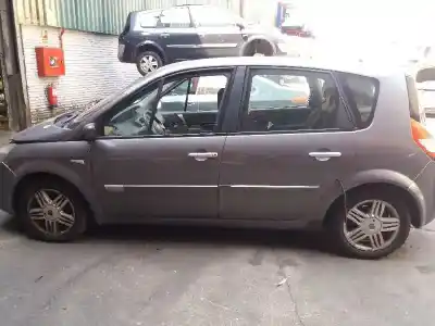 Здавання транспортного засобу RENAULT                                            SCENIC II                                                                                                                                                                                                                                                  Authentique року 2004 потужний K4M T7