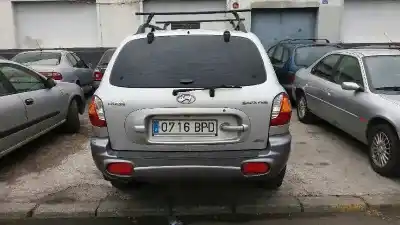 Veicolo di demolizione hyundai santa fe (sm) 2.0 gls crdi 4x4 dell'anno 2001 alimentato d4ea